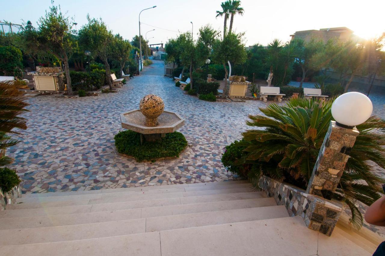 Residence Sicilia Mare- Casa Vacanza Scoglitti Exterior photo