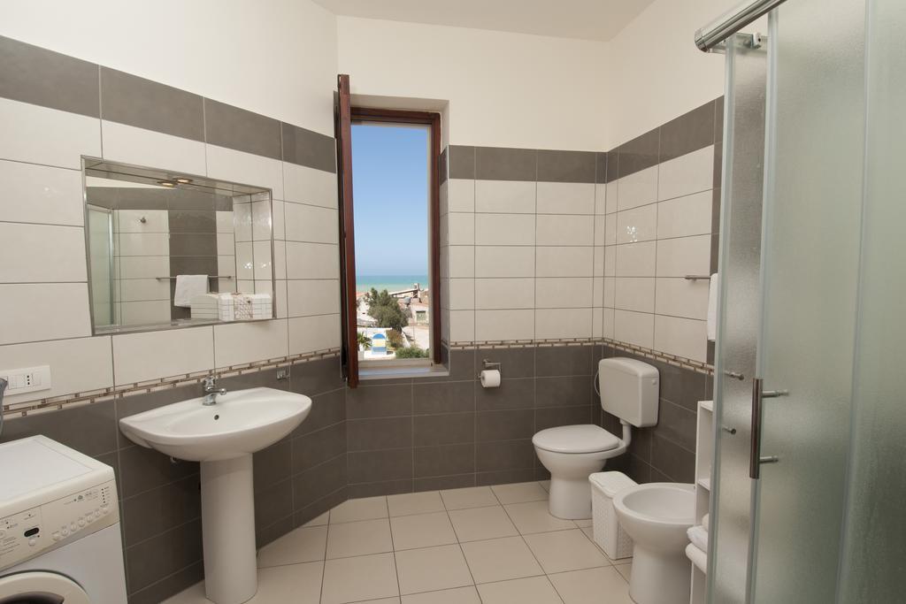 Residence Sicilia Mare- Casa Vacanza Scoglitti Exterior photo
