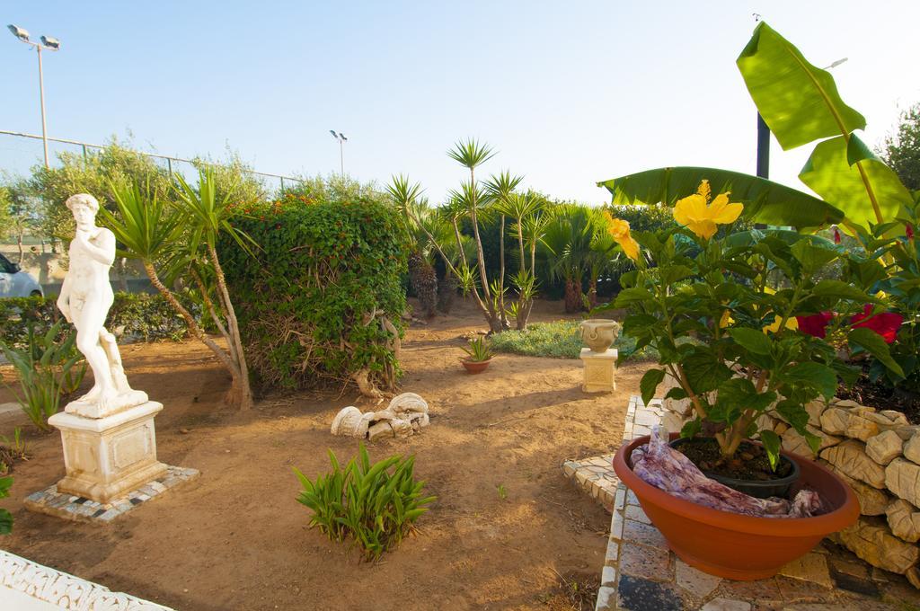 Residence Sicilia Mare- Casa Vacanza Scoglitti Exterior photo